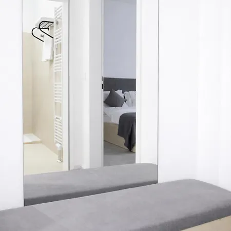 Hotel Niko Am Hbf 3*