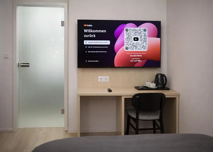 Hotel Niko Am Hbf 3*