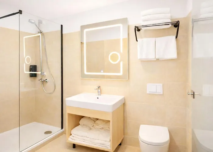 Hotel Niko Am Hbf 3*